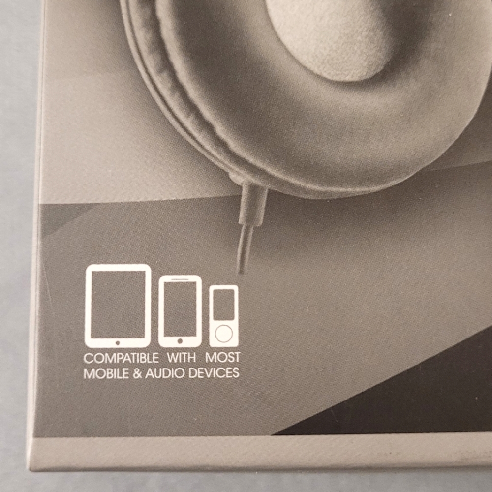 🔴BUNDLE 4/$20🔴🎧Folding Stereo Headphones - Picture 6 of 14